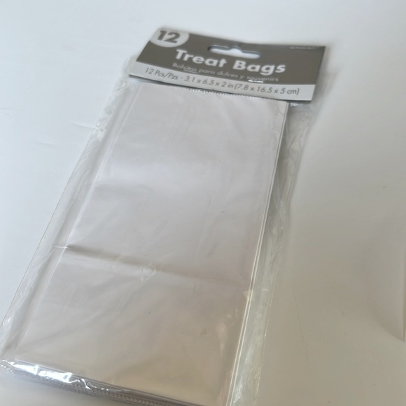 🆕 NEW 24 pcs Treat Bags Paper Bags with Stickers - Picture 7 of 8